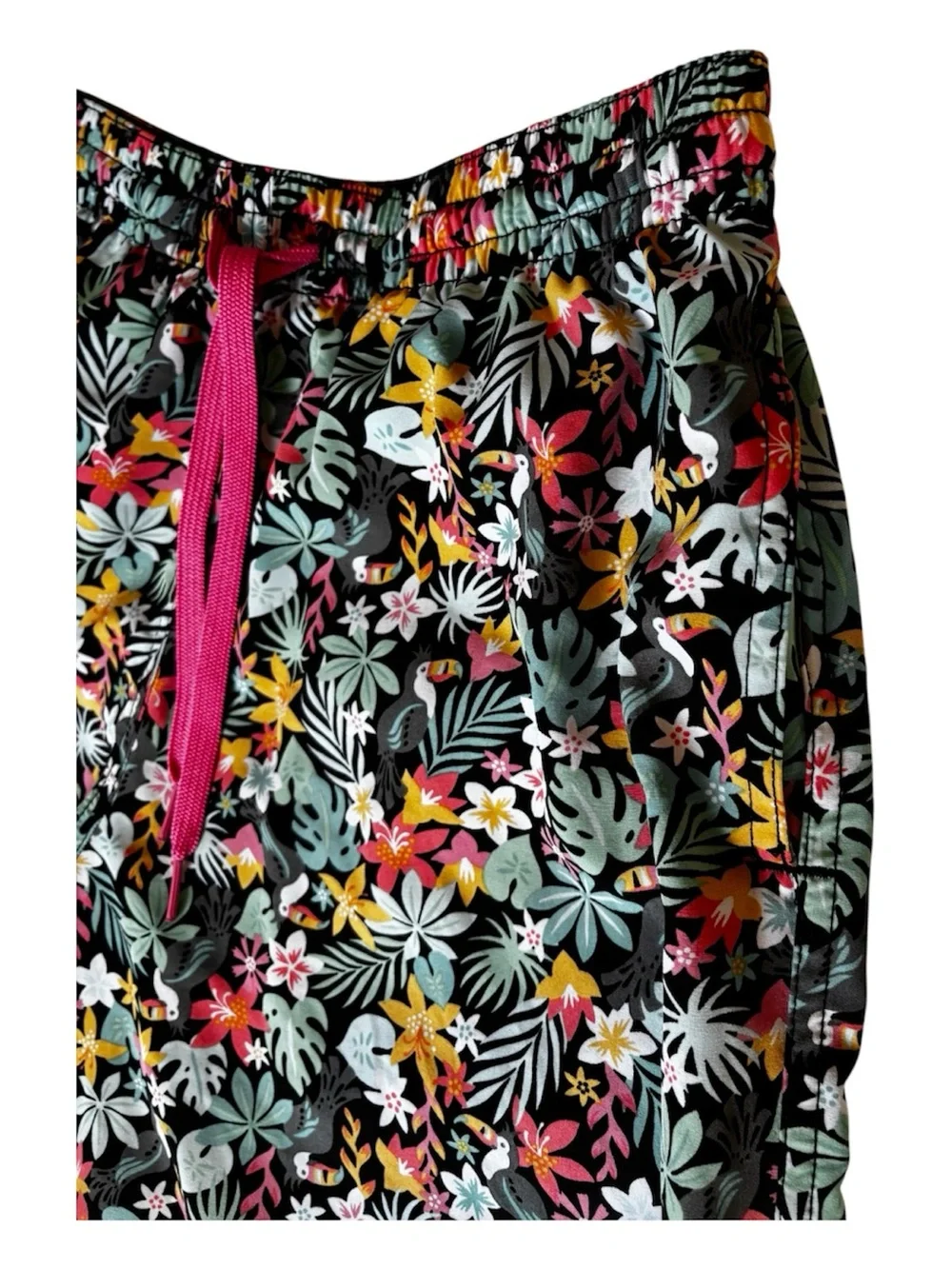 chubbies Floral Swim Trunks in Black with Pink Drawstring, Pockets